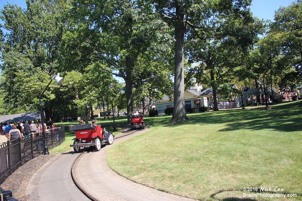 A wider angle of the track.