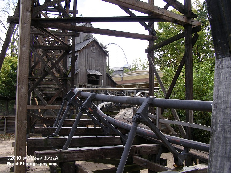 Here's the end part of the big finish helix and the brake run station.