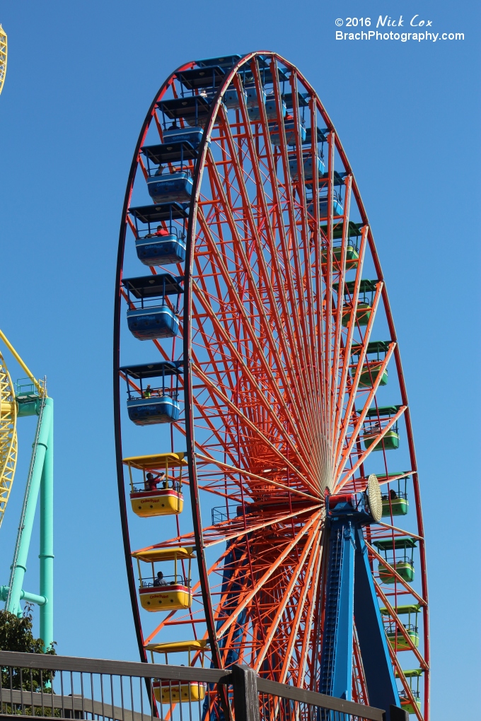 A full shot of the wheel.