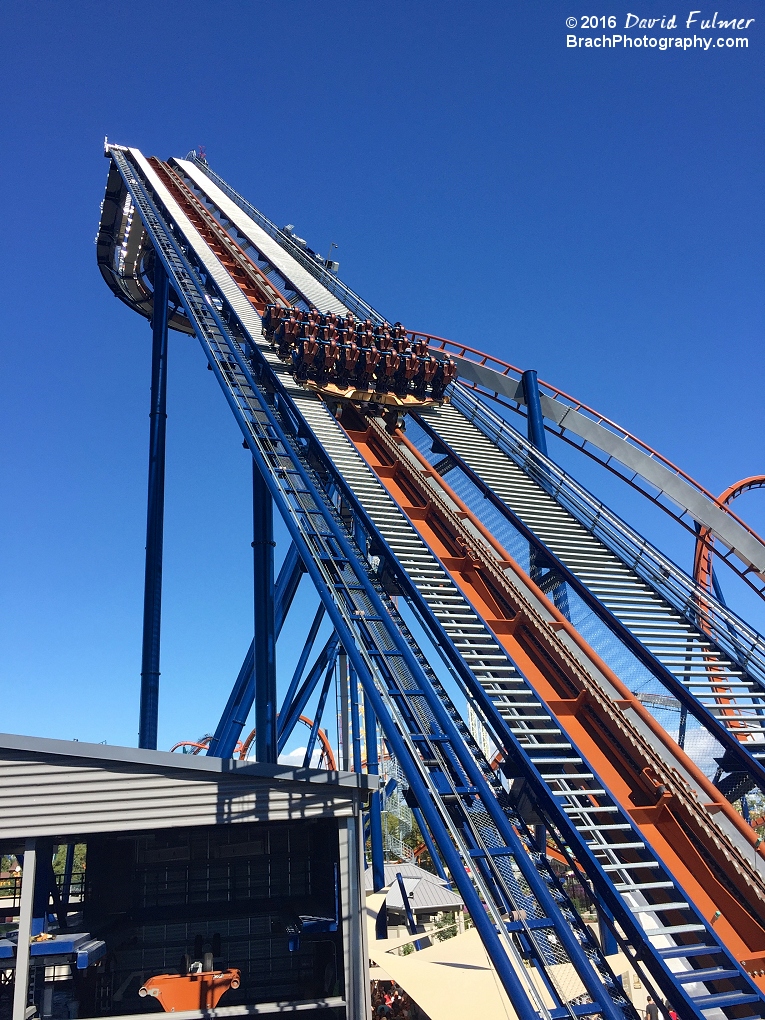 Train going up the lift hill.  (frame 5 of 5)