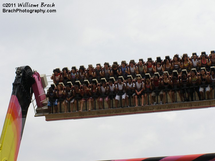 Hang Time was new at Dorney Park for the 1998 season.  It was removed after the 2014 season.