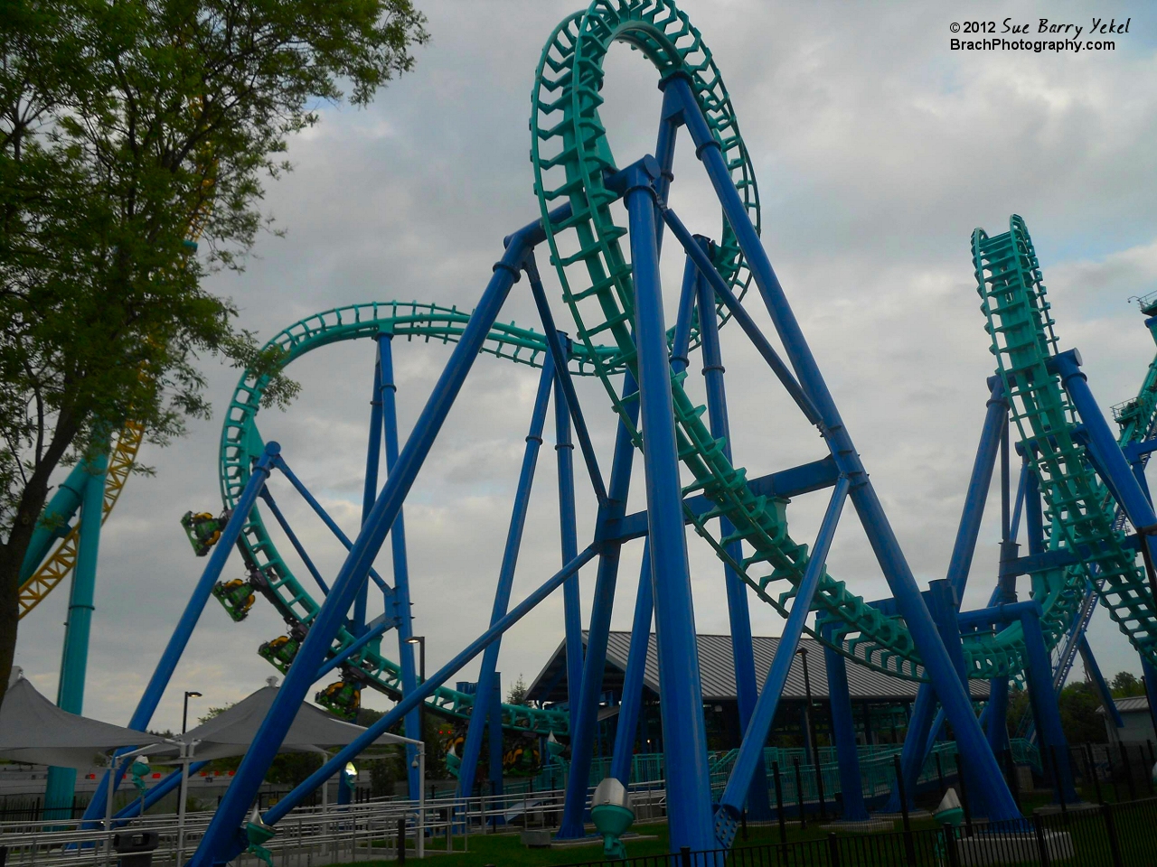 Dorney Park announced that Stinger would be removed from the park for the 2018 season.