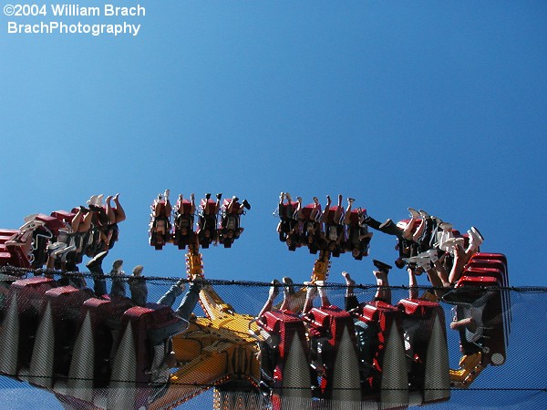 Looking up at the Claw in motion from the queue.