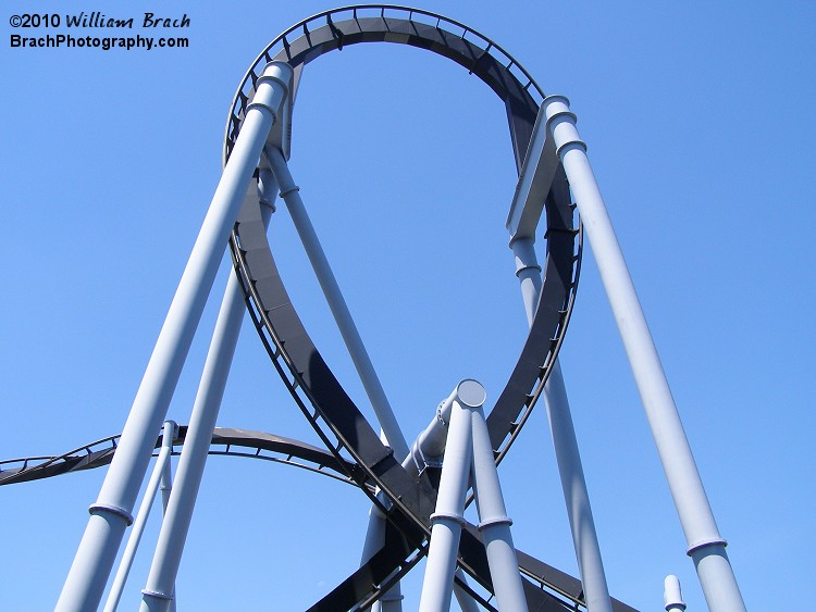 This is a traditional "Tear-Drop" styled vertical loop.