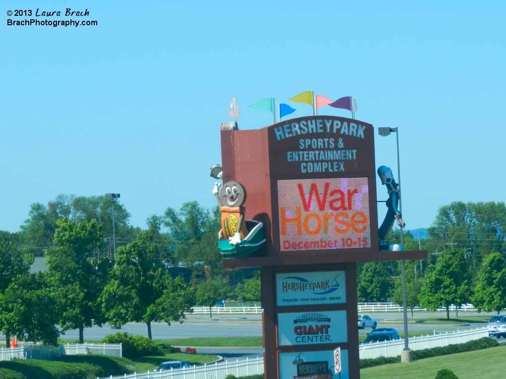 Entrance to Hersheypark's Major complex.  Includes the park, ice rink and concert venues.