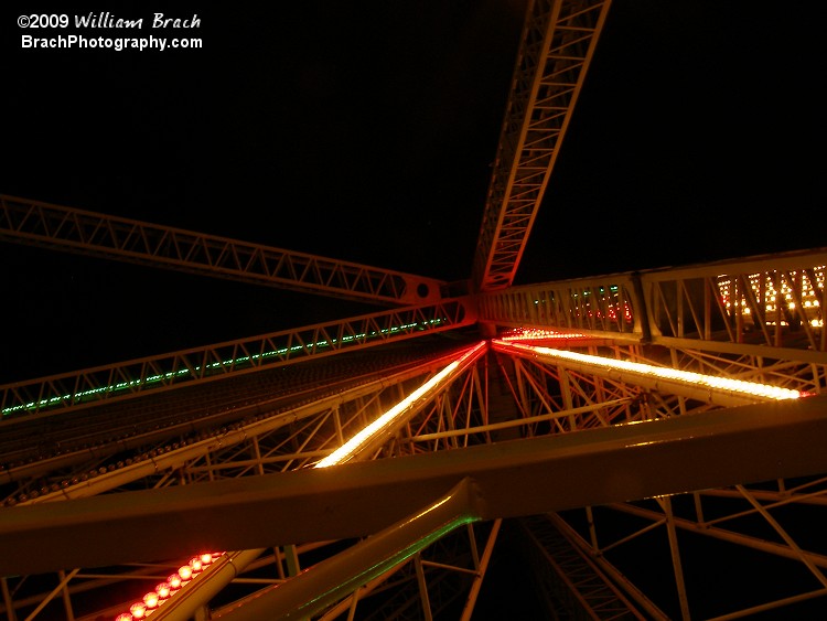 Nice night shot of the Giant Wheel.