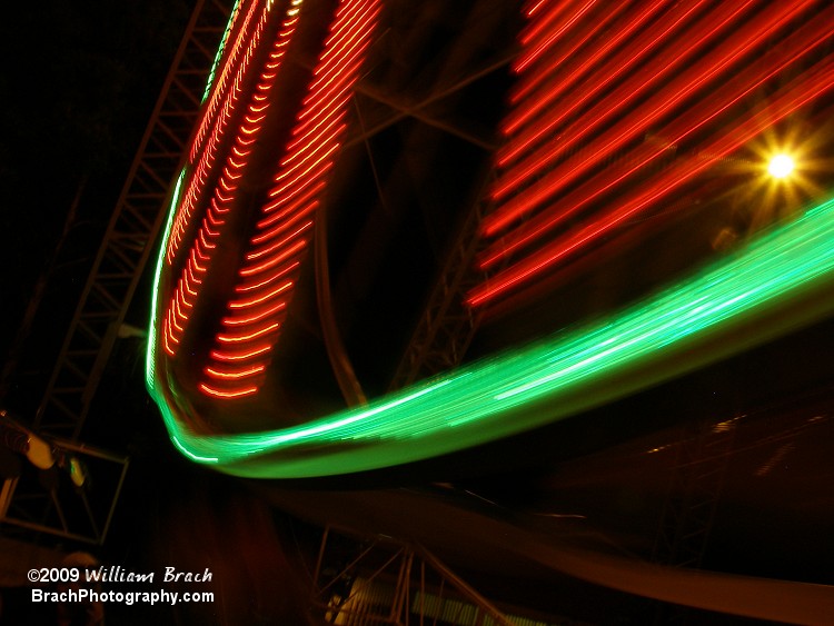 Giant Wheel in motion at night.