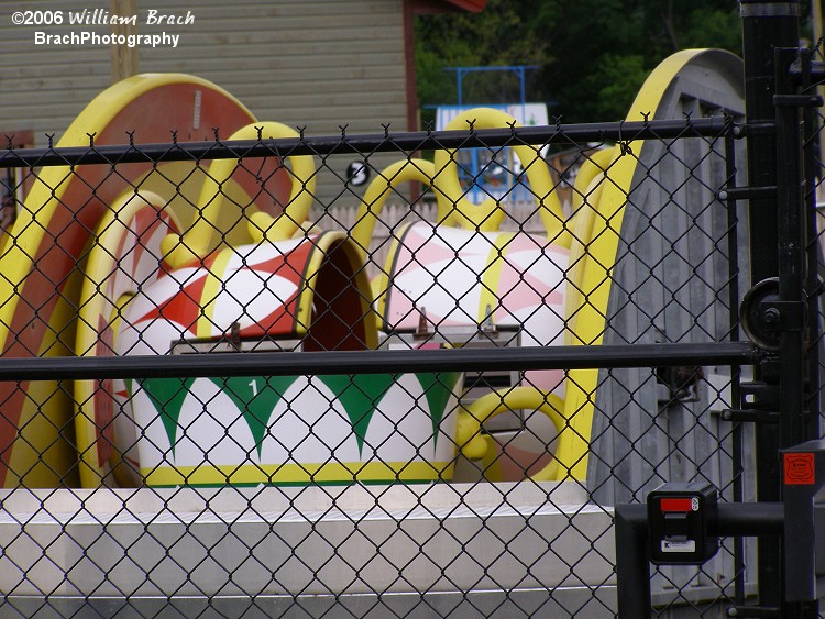 I'm not sure if this ride was relocated from Williams Grove or not, but it's a Tea Cup ride!