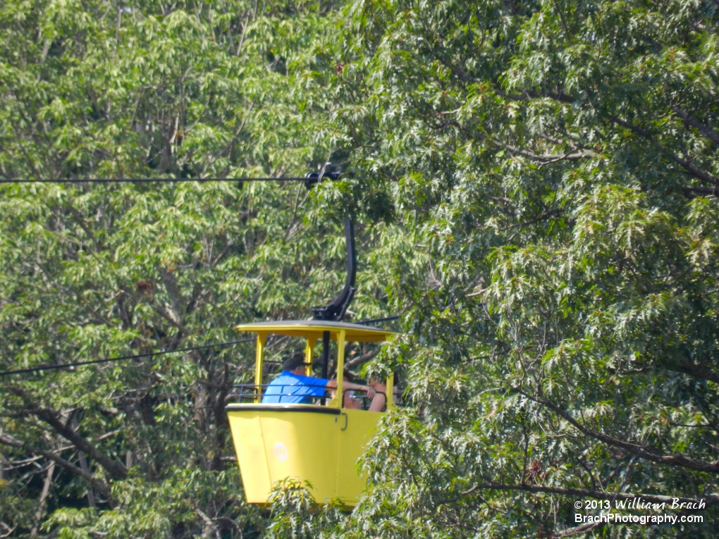 Yellow cabin gliding on the cables towards England.