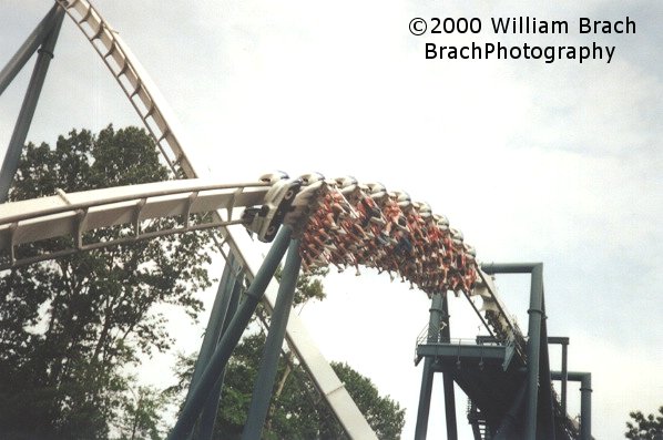 Train leaving the mid-course brakes and headed towards the Zero-G Roll.