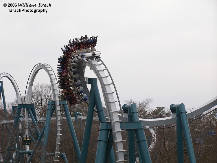 Alpengeist running the Cobra Roll.