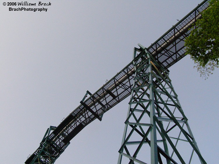 Looking up at the lift hill support of Alpengeist.