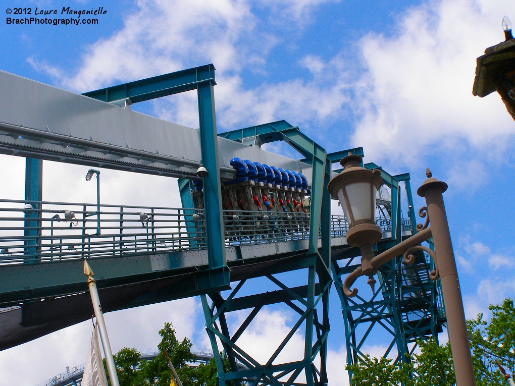 Alpengeist train climbing the lift hill.