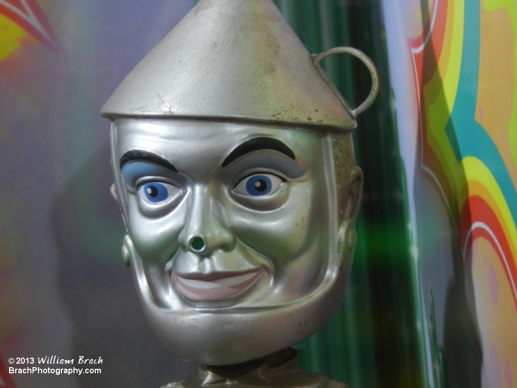 Wizard of Oz - Tin Man's bobblehead inside the game.