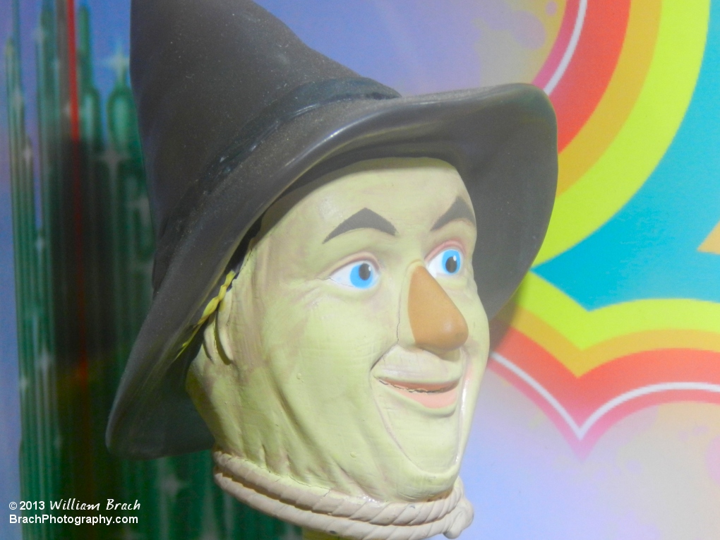 Wizard of Oz - Scarecrow's bobblehead inside the game.