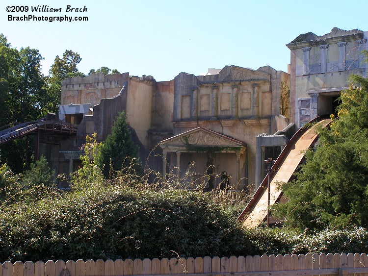 Escape from Pompeii was closed for the Howl-O-Scream event at Busch Gardens when I visited in 2009.