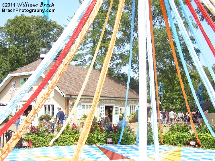 Ribbon tree outside the front of Festhaus.  At Christmas Town, this is replaced with the O Tannenbaum tree.