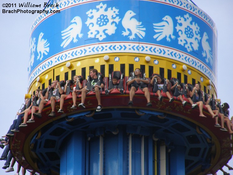 Mach Tower rotates as you go up, giving you a nice panoramic view of Busch Gardens from the sky.  Once you get close to the top, the entire carriage vibrates.