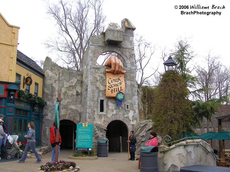 This ride was a simulator ride simulating being shrunken and taken on a journey through Ireland.  It was replaced in 2010 with Europe in the Air.