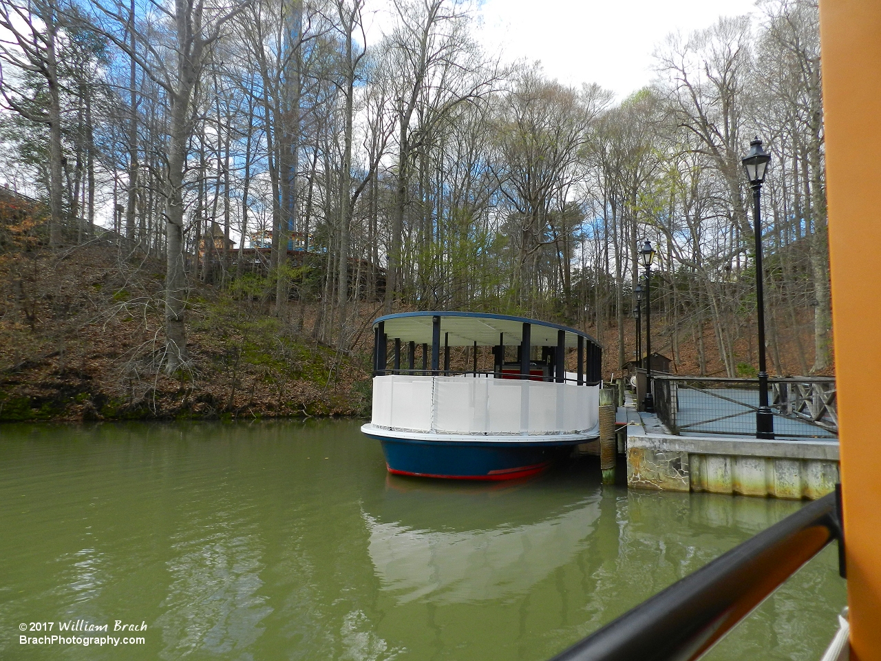 Boat returning to the dock.