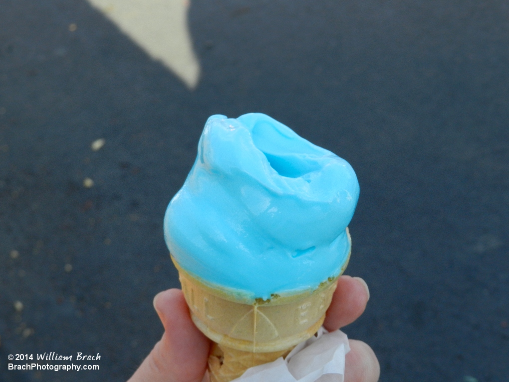 mmmmm.... BLUE ice cream!  It was vanilla.