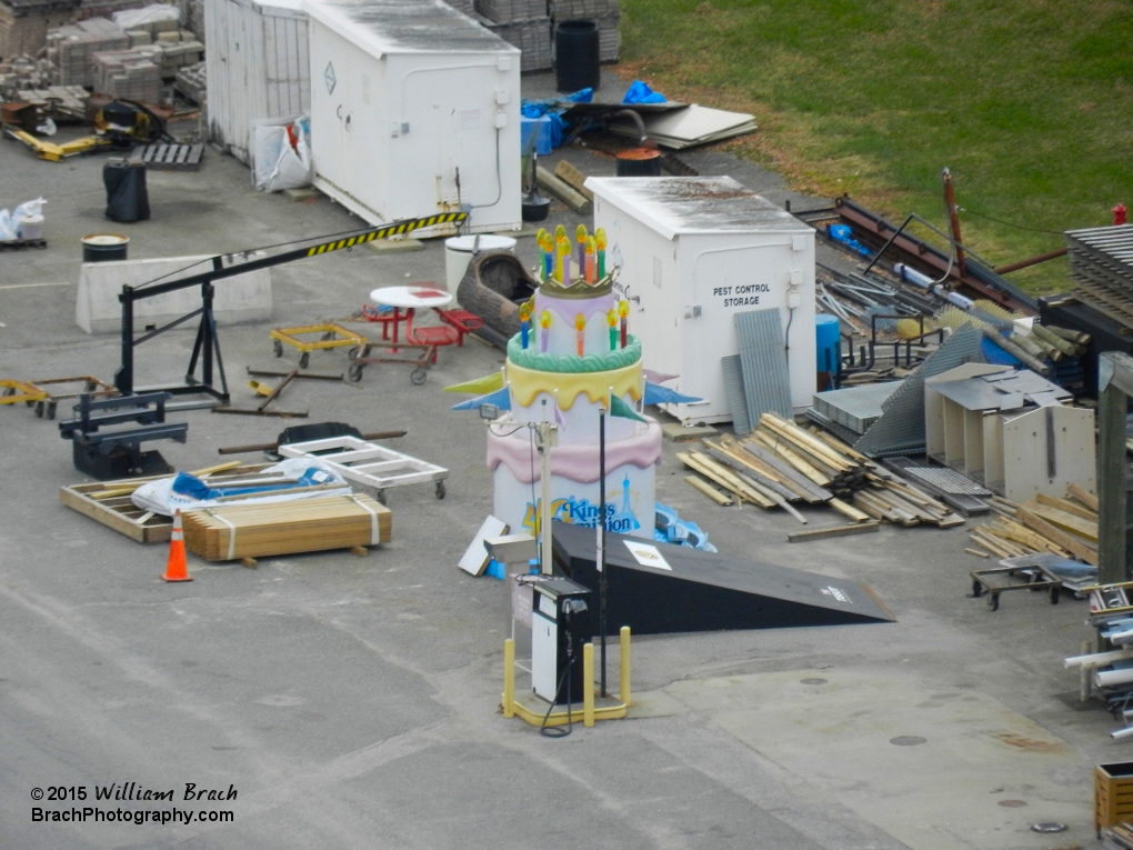 Farewell KD40 Birthday Cake.  The cake was infront of the park for the 2014 and 2015 seasons to celebrate the parks 40th Anniversary.