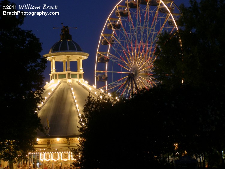 Beautiful shot of Americana at night with the Carousel building.  I love this shot so much I printed it on a huge 20x30 poster sheet and it is hanging over my couch in the living room.