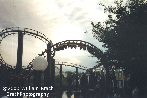 Anaconda in its original colors from 1991.  Green supports, green track and orange rails.