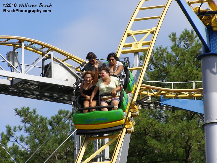 hehe!  Look at the expressions on those two ladies in the front row.  Priceless!