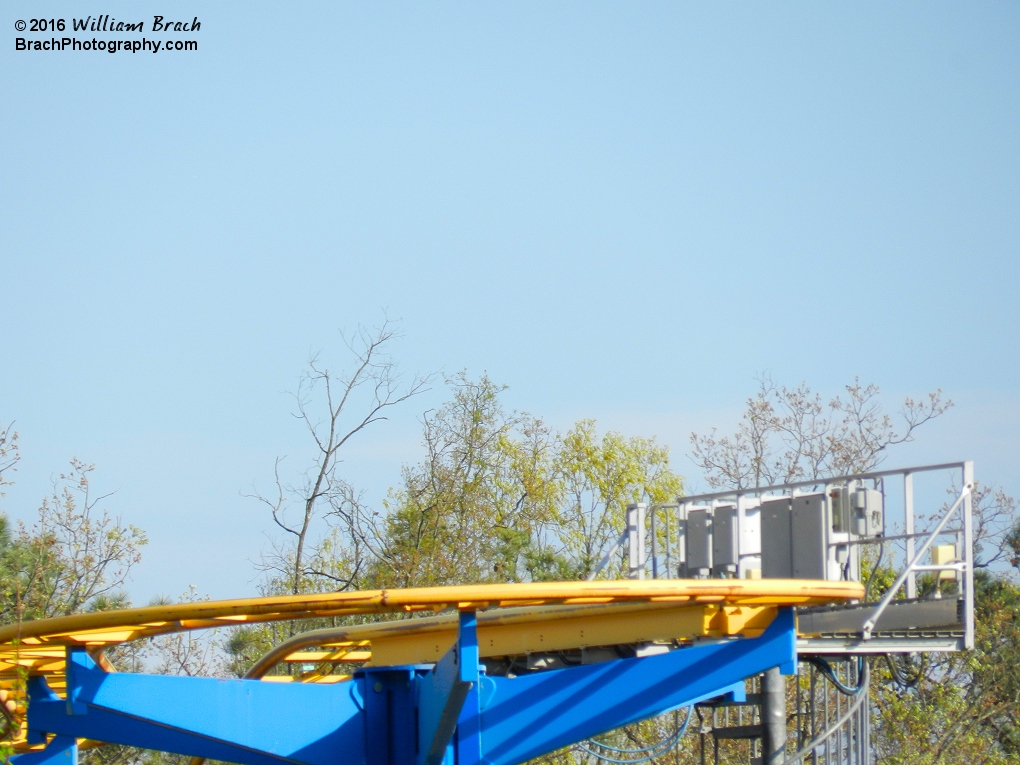 Looking at the coaster's first sharp turn from Grizzly's entrance area.