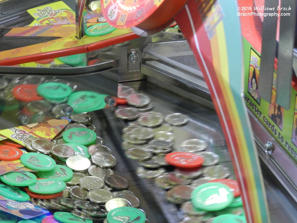 Taking a look at the Wizard of Oz game table.  No Toto cards on the push tables today.