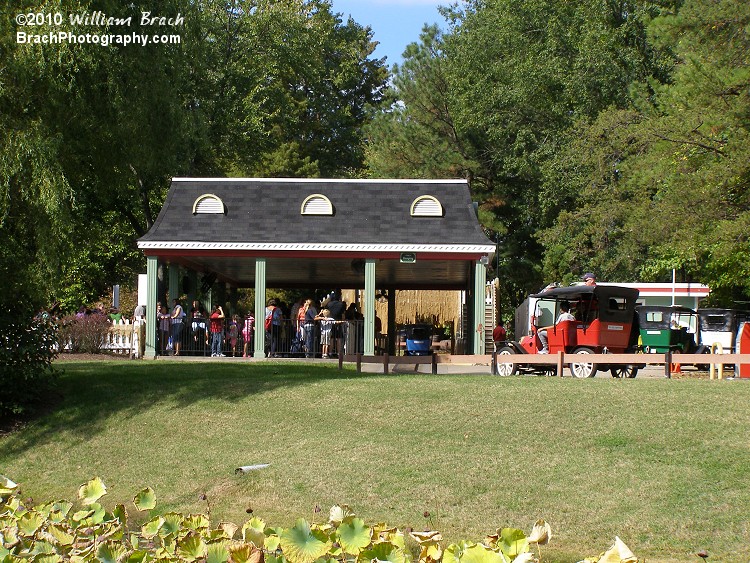 Queue and station building for the Blue Ridge Tollway antique car ride.