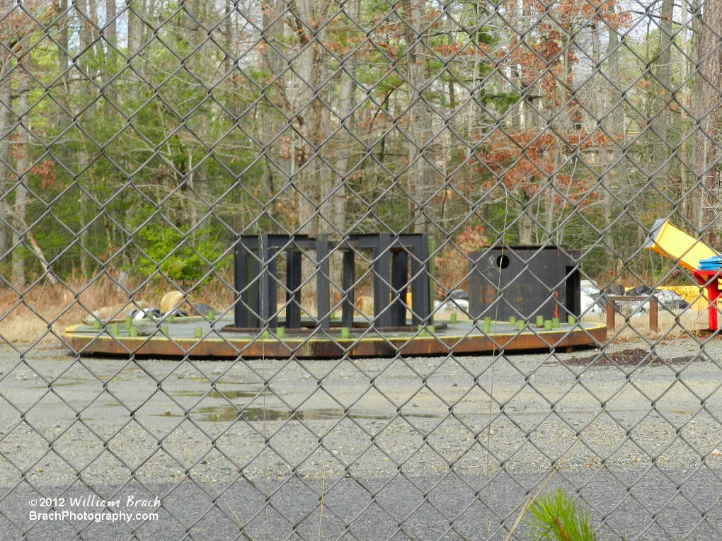 Jeep Tours ride platform sitting in the park's boneyard.  The "hat" covered the center of the platform.