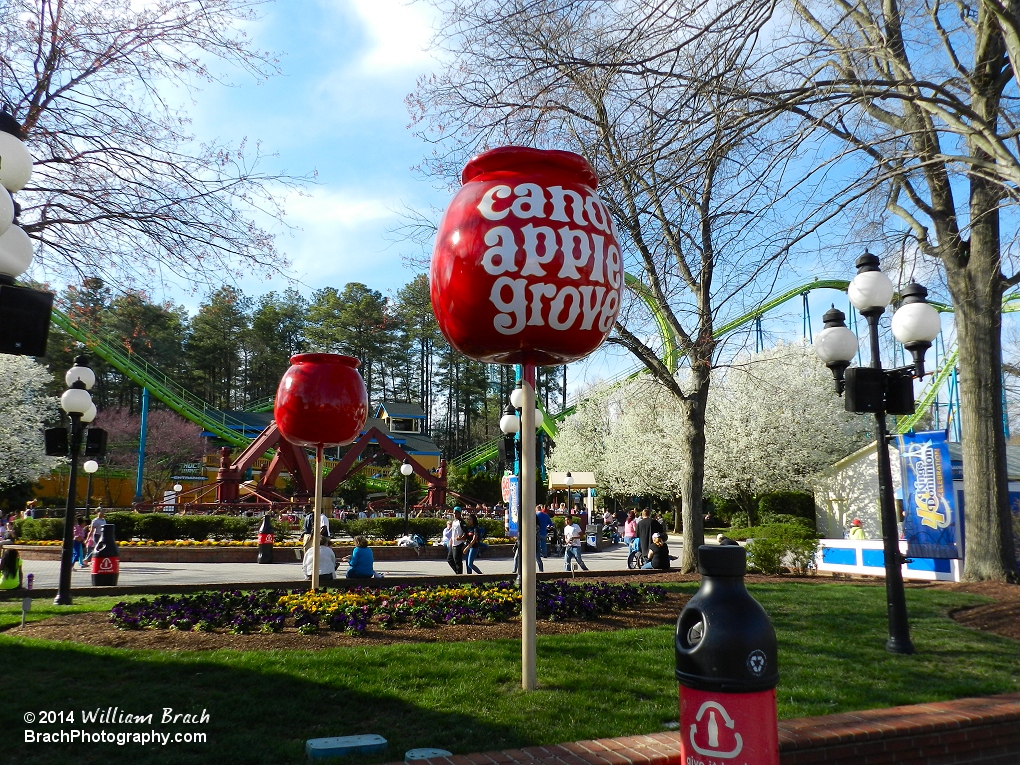 HUGE candy apples marking the general theme of theis section in the park.