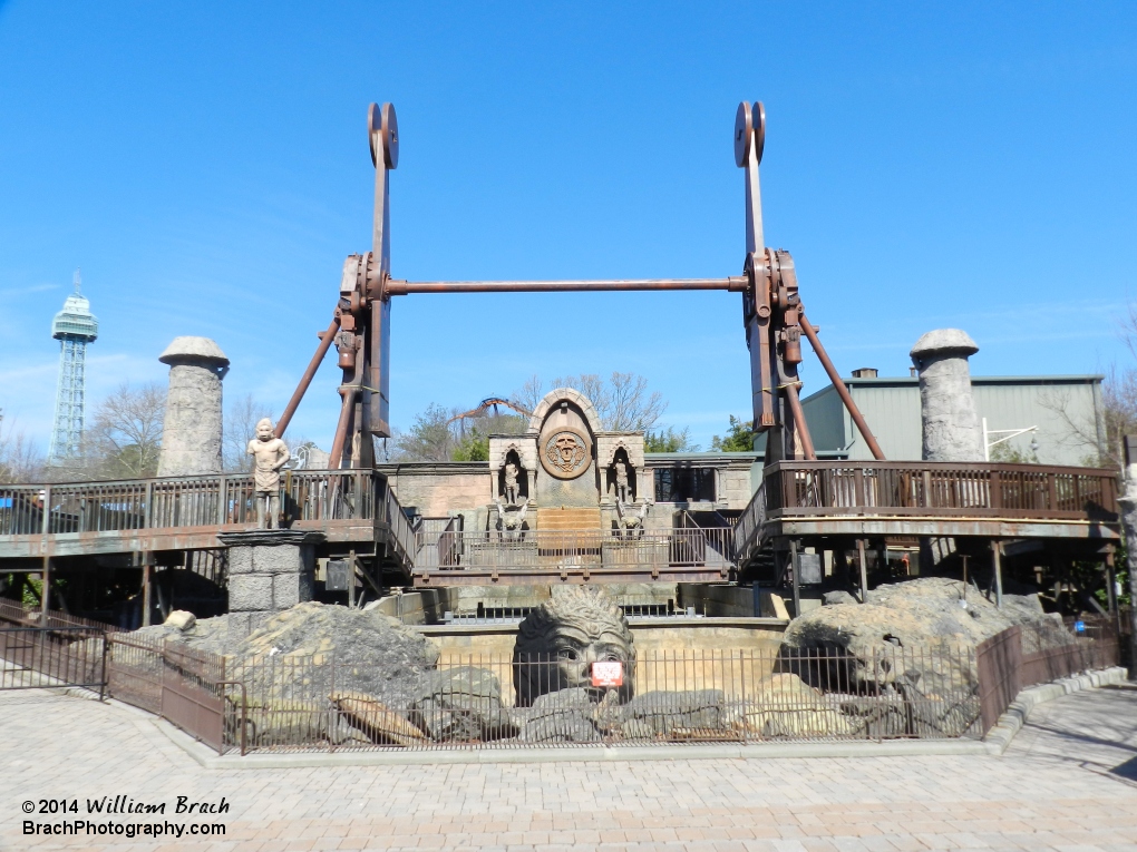 It's Opening Day 2014 at Kings Dominion - Crypt seems to be missing something.