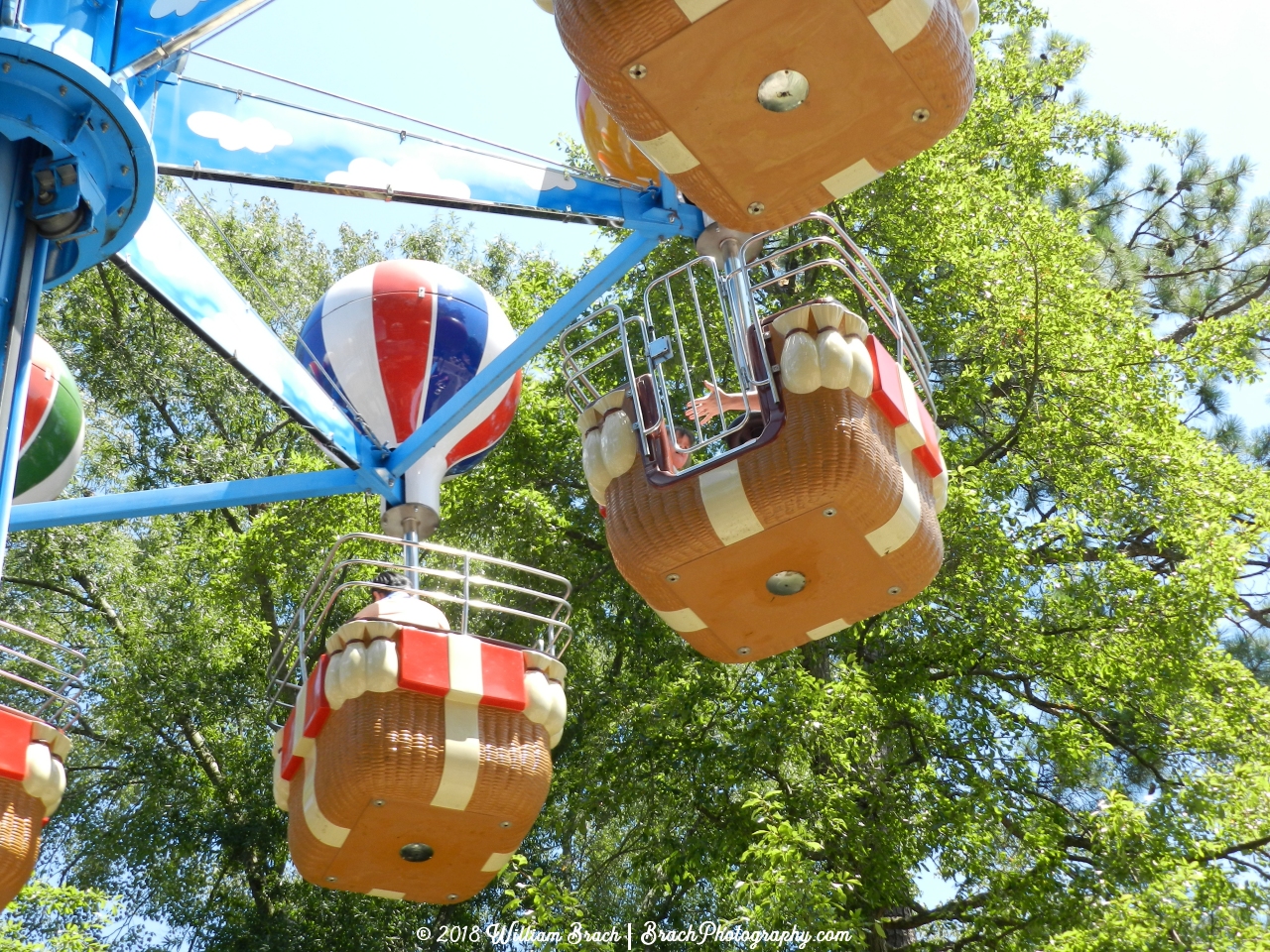 Flying Ace Balloon Race up in the air and away they go!