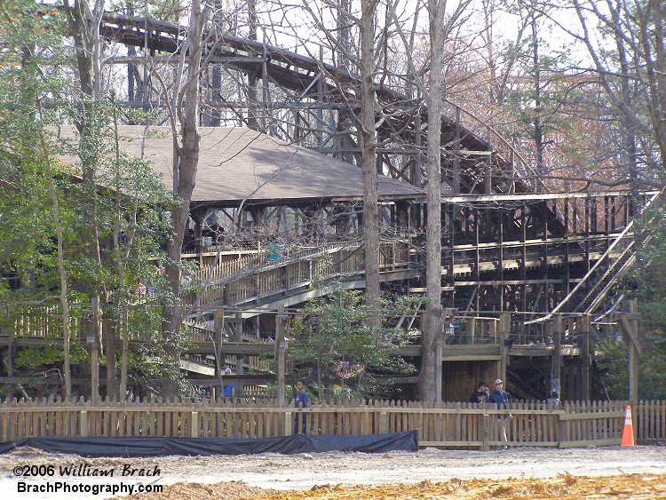 Here we see the station and exit ramps.  Grizzly used to be well hidden in the backwoods of Virginia, but the park decided to do some clearing to make a new upcharge go-karts track.  Pathetic location for a go-kart track.  The parking lot itself is a go-kart free-for-all if you knowhuttamean, Vern.