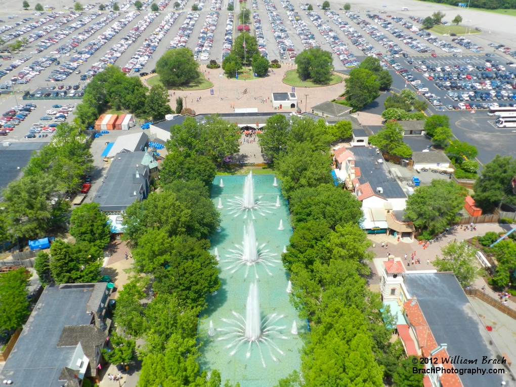 Beautiful view of Kings Dominion's front entrance and International Street.