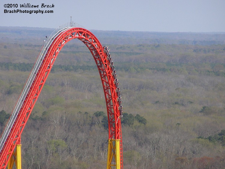 Notice anything that I-305 is missing in this shot?  Supports.  The lift hill has a very strong double box spine design that the lift itself only needs one support for,