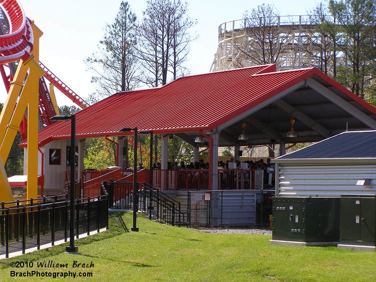 Intimidator 305's tiny, TINY station.  It just looks tiny compared to the massive size of the ride itself.