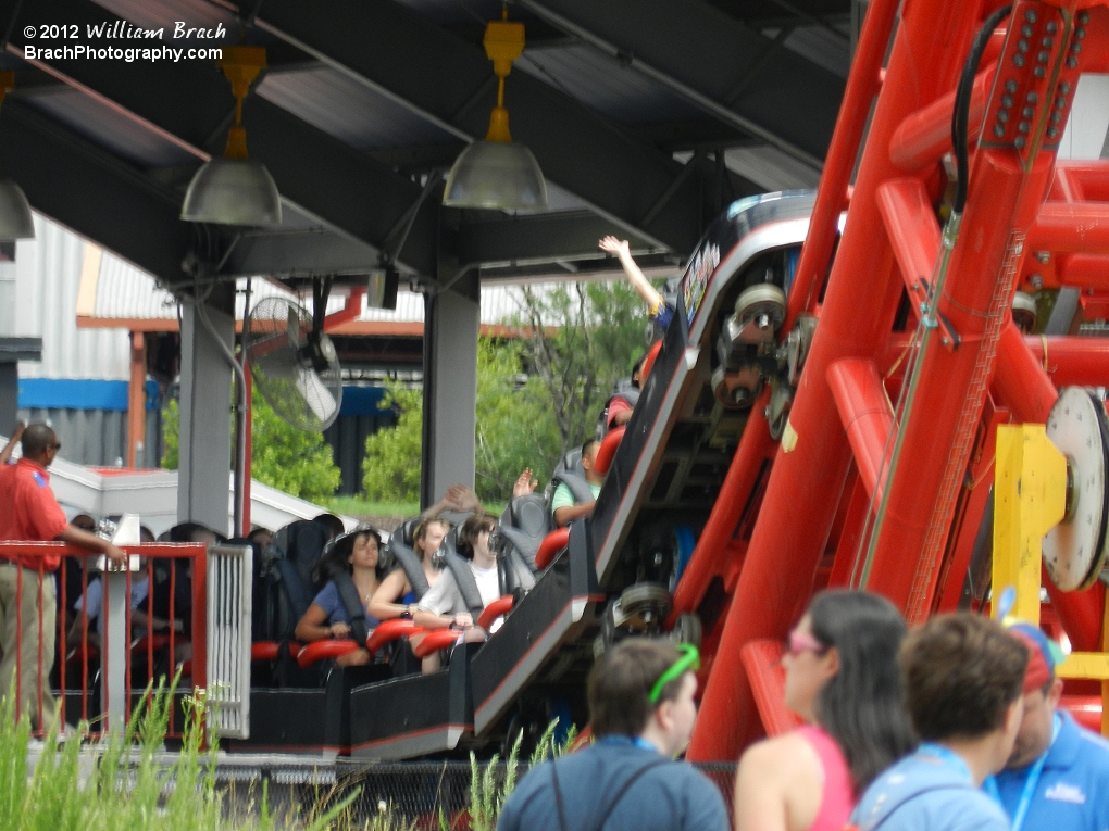 Intimidator train leaving the station, going up the lift hill.