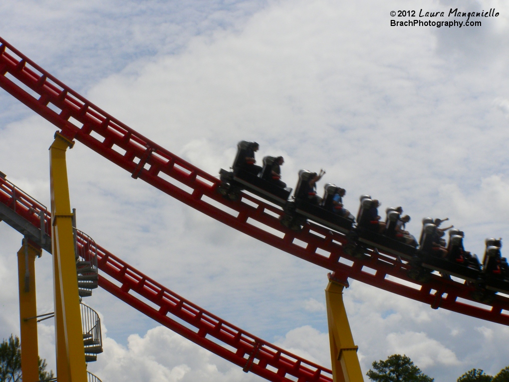 Intimidator 305 train running the course.