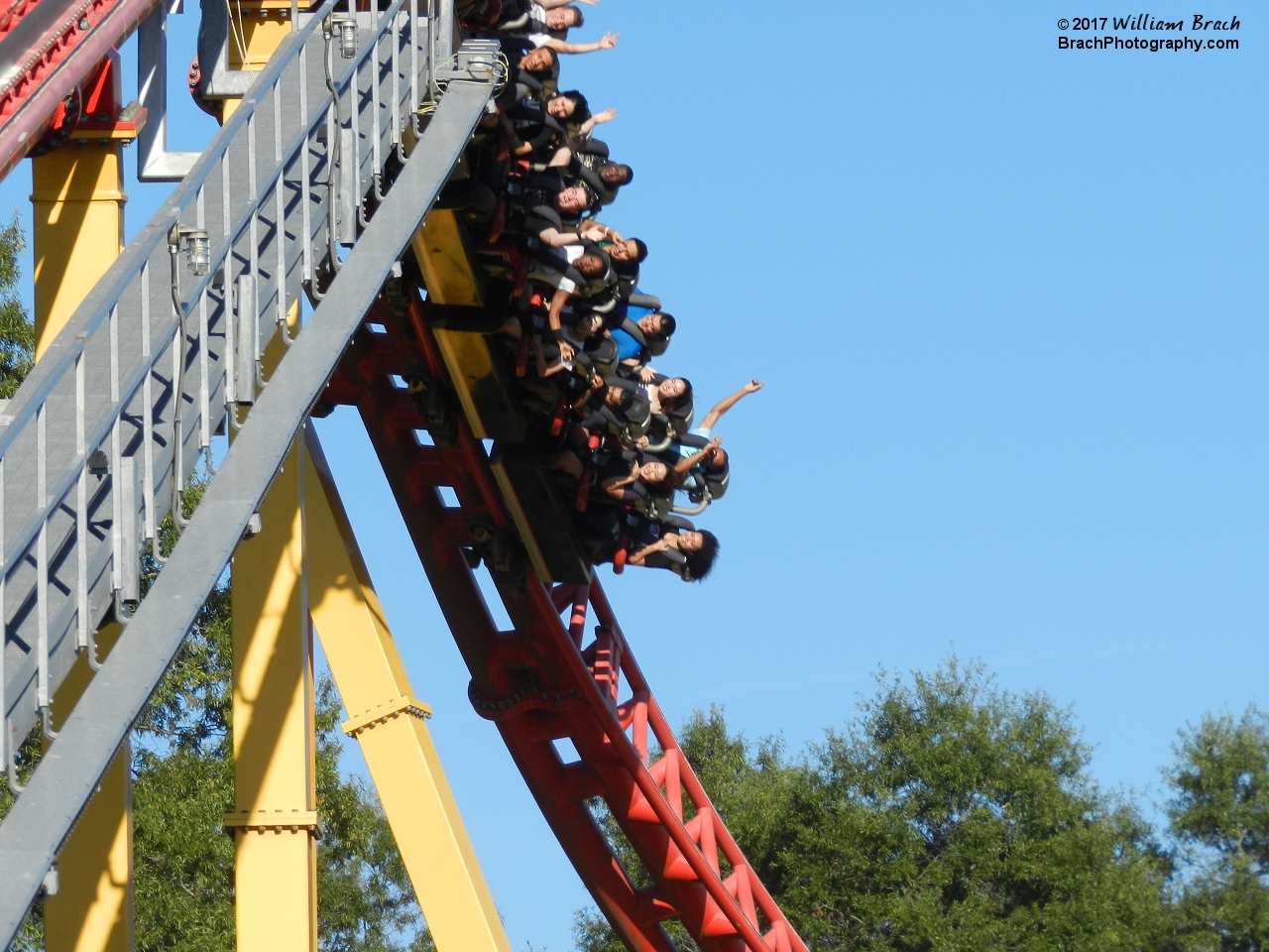 Intimidator 305 train entering the brakes.