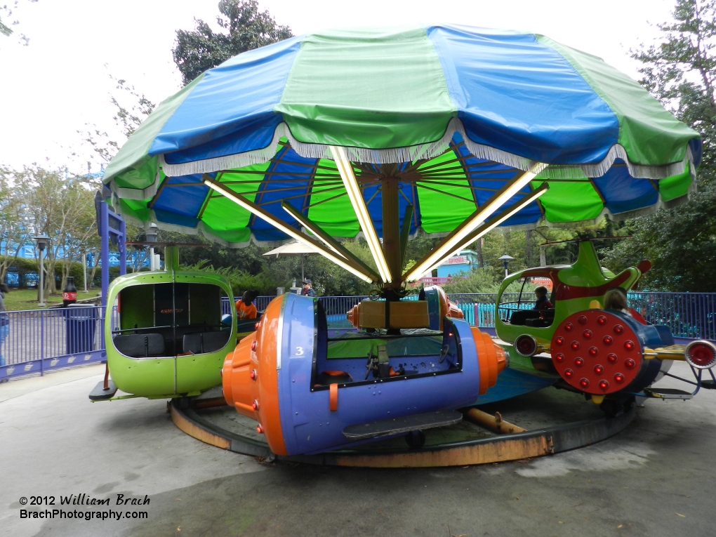 KidZville Remembered: Space Port was removed after the 2012 season to make way for the all new Planet Snoopy in 2013.