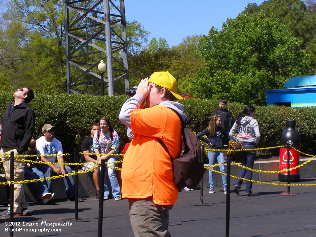 Theme park photographer - Hard at work shooting Windseeker!