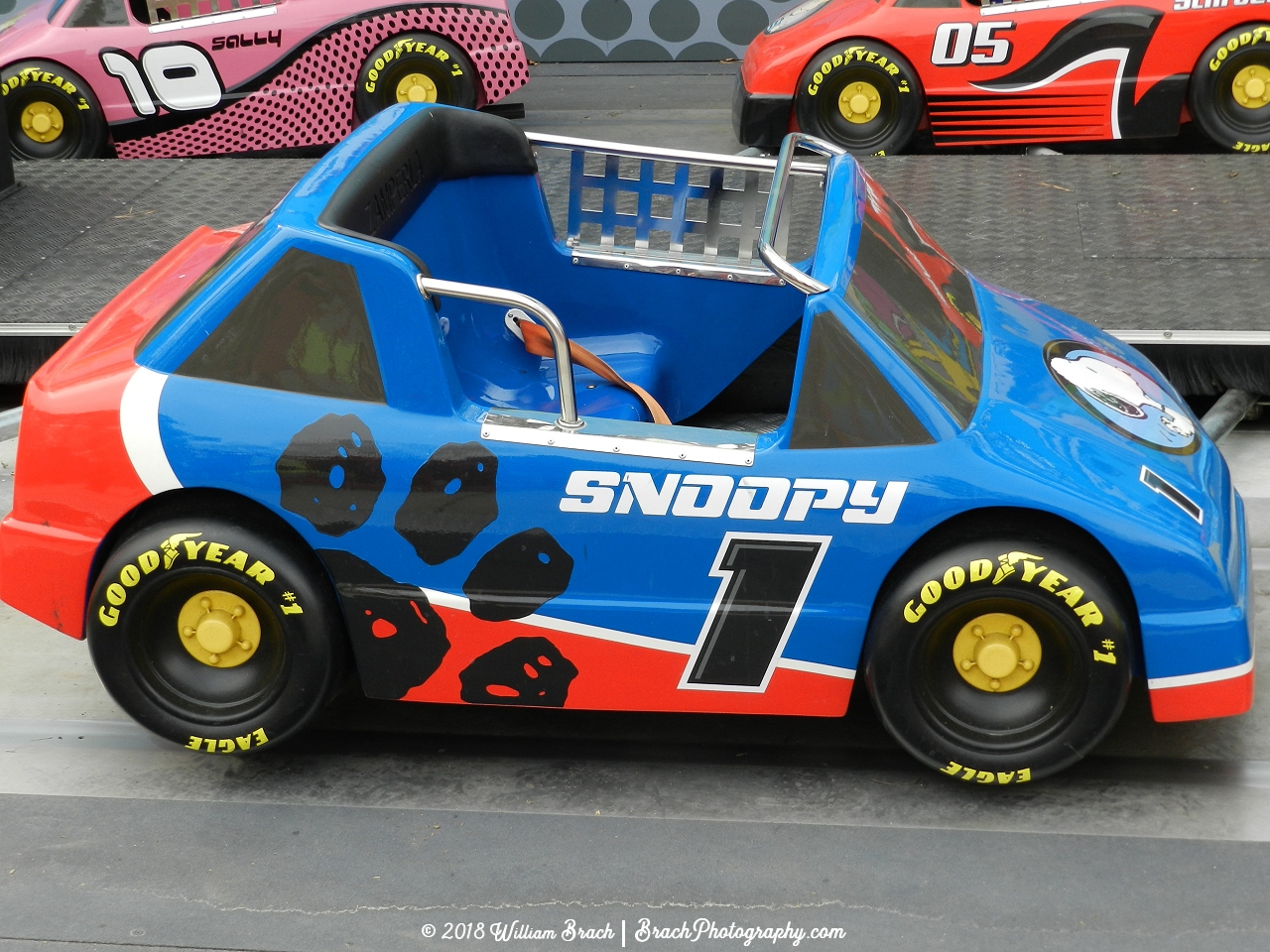 Detailed view of Snoopy's car.