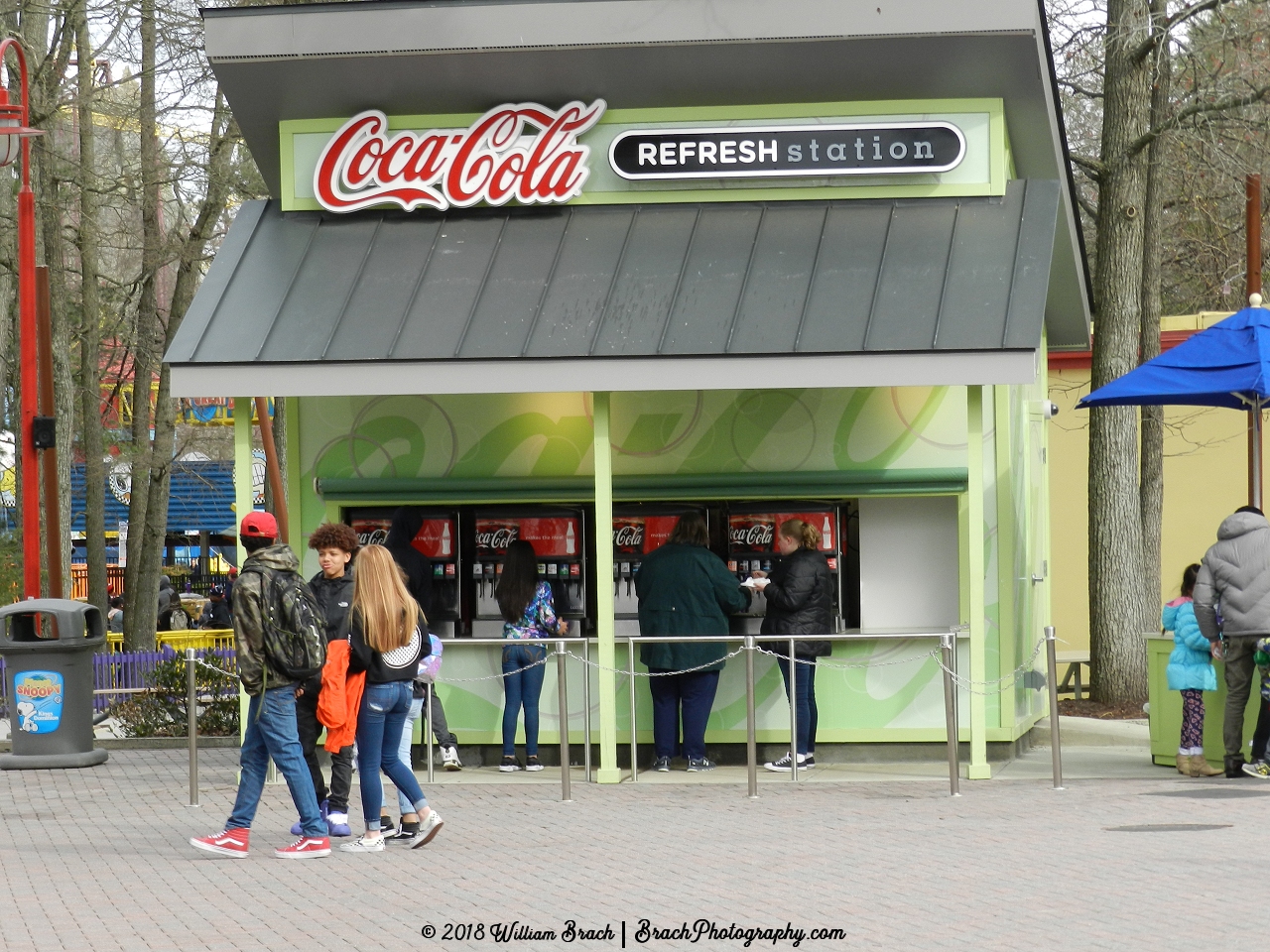 Refill your souviner bottle at this station stand inside Planet Snoopy!