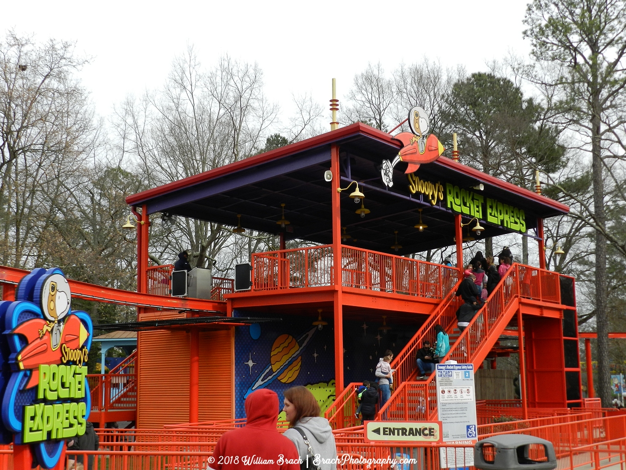 Snoopy's Rocket Express station building.