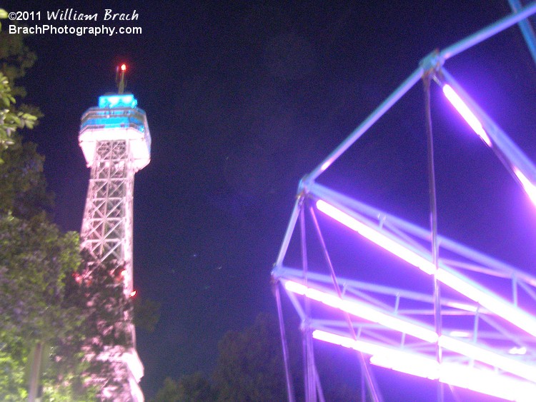 Lights on the Eiffel Tower.