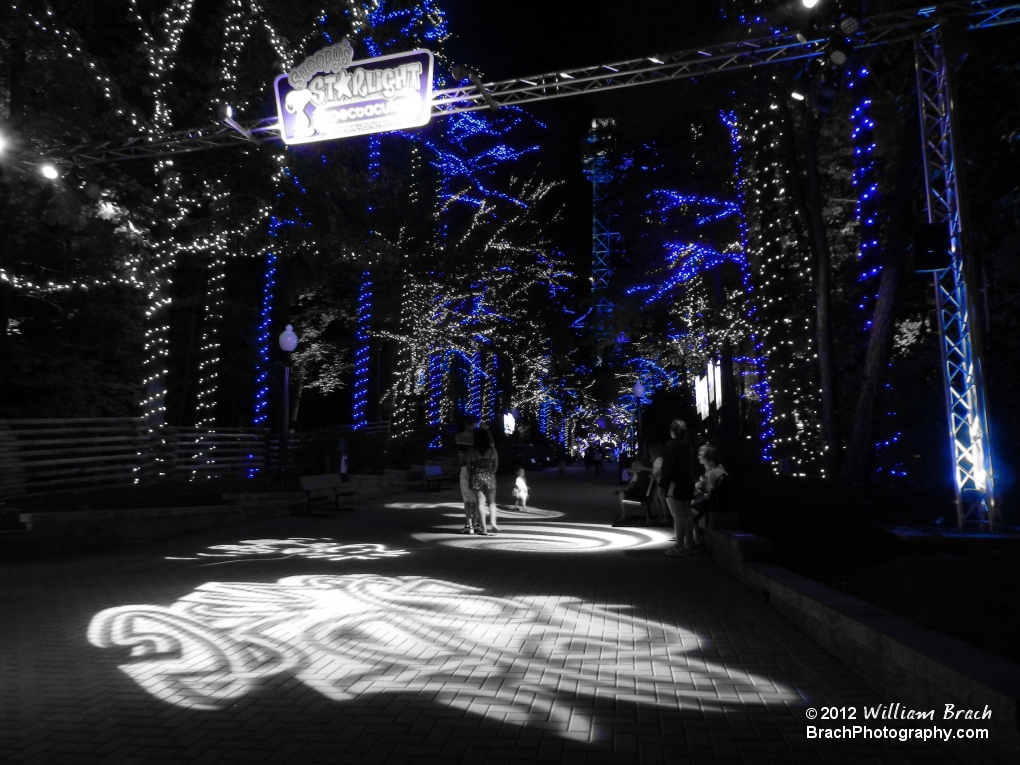 Blue lights in Snoopy's Starlight Spectacular.